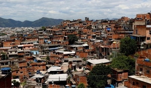 Presidente Lula lança Programa Periferia Viva para promover urbanização de favelas