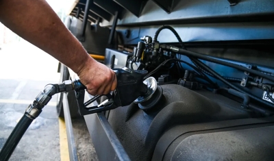 Diesel aumenta R$ 0,11 na bomba nesta terça-feira com volta da cobrança de impostos federais