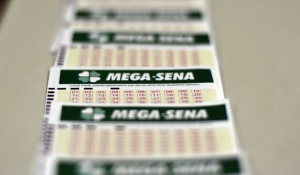 Mega-Sena sorteia prêmio acumulado em R$ 170 milhões neste domingo