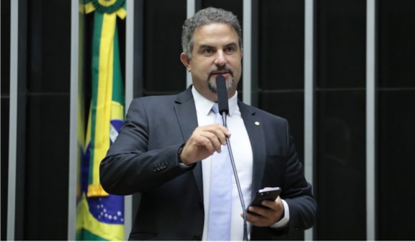 Relator recomenda a suspensão do mandato do deputado Gilvan da Federal por três meses
