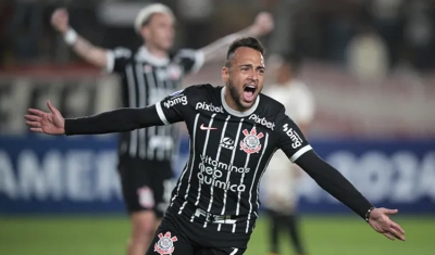 Corinthians supera pressão, vence Universitario e avança na Sul-Americana