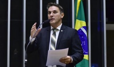 Moraes autoriza PF a retomar investigação de presidente da CPI do MST por atos antidemocráticos