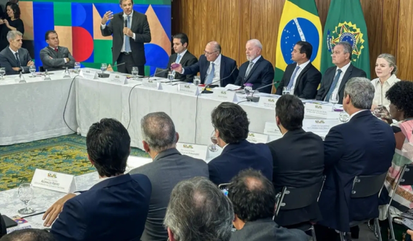 Lula entrega projeto de isenção de IR para quem ganha até R$ 5 mil