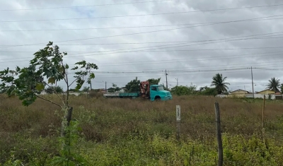 Idoso morre após ser atropelado pelo próprio caminhão durante manutenção, em Campina Grande