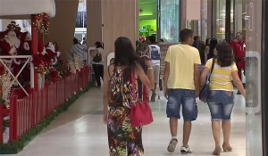 Shoppings da Paraíba ampliam funcionamento para compras de Natal; veja horários