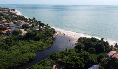 Corpo de Bombeiros da PB busca homem que se afogou na praia de Jacumã, na Grande João Pessoa