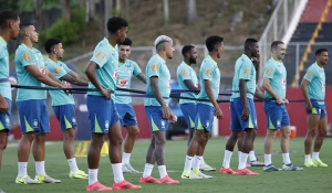 Escalação da Seleção: Dorival faz observações, mas Danilo é a única novidade em treino em Salvador