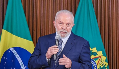 Lula deixa assinado decreto do salário mínimo de R$ 1.412 em 2024