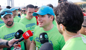 Hugo Motta defende fim da escala 6x1 e fala em texto de converg&ecirc;ncia sobre o tema