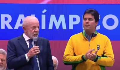Lula diz que governo quer criar &#039;universidade do esporte&#039; para ajudar desenvolvimento de atletas