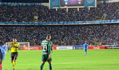 Com time reserva, Palmeiras perde de virada do Bolívar na estreia da Libertadores