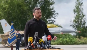 Zelensky demite chefe da Força Aérea ucraniana após queda de caça F-16