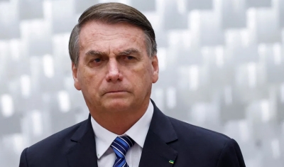 Bolsonaro edita medida provisória que eleva salário mínimo para R$ 1.302 a partir de 2023