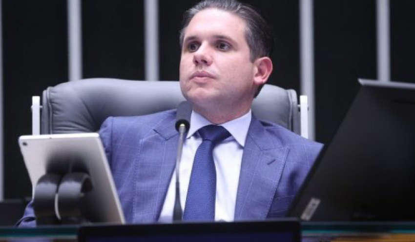 Hugo Motta destaca aprovação quase unânime de novo limite para enquadramento de MEI