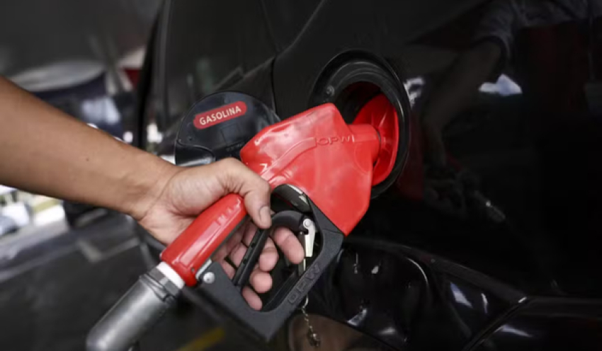 Governo prorroga por 60 dias cobrança de imposto de 12% sobre exportação de petróleo