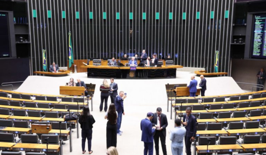 Câmara aprova PEC que amplia imunidade tributária para entidades religiosas