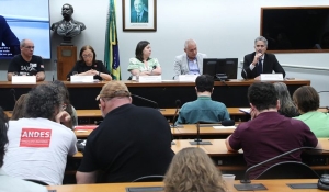 Deputados e entidades sugerem gasto com saúde e educação fora do arcabouço fiscal