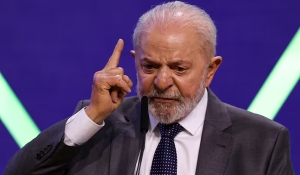 Lula diz que eleição na Venezuela não é anormal e pede publicação de atas