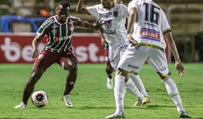 Volta Redonda vence o Fluminense e se isola na vice-liderança