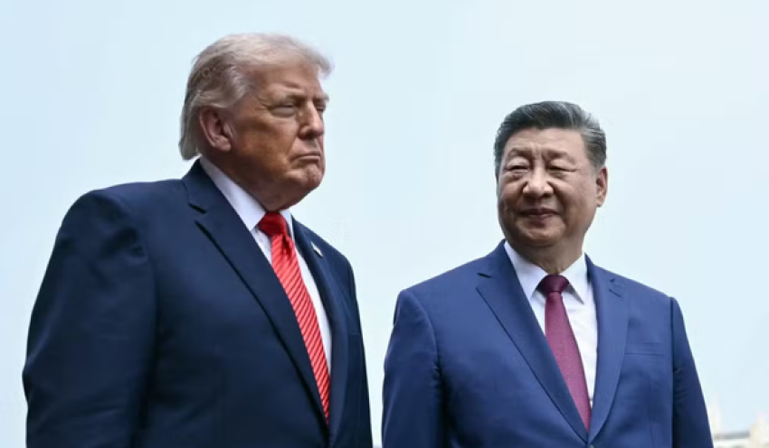 Trump diz que Xi Jinping garantiu que China não enviará apoio militar ao Irã e defendeu Estreito de Ormuz aberto