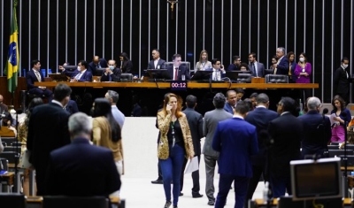 Congresso aprova o Orçamento de 2023, com salário mínimo de R$ 1.320