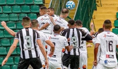 Botafogo-PB vence o Figueirense de virada e assume a vice-liderança da Série C