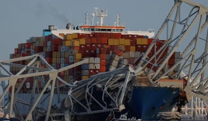 Navio que bateu em ponte nos EUA havia apresentado problemas em junho