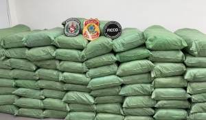 Homem é preso com meia tonelada de maconha em caminhão no Sertão da PB