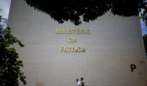 Corrigir toda tabela do Imposto de Renda custaria mais de R$ 100 bilhões, diz Ministério da Fazenda