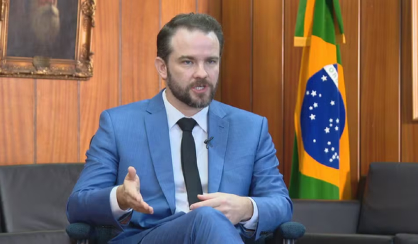 Durigan diz que PIX não prejudica americanos e defende 'racionalidade' em decisão dos EUA sobre tarifas