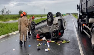 Duas pessoas ficam feridas em acidente grave na BR-230, na Grande João Pessoa