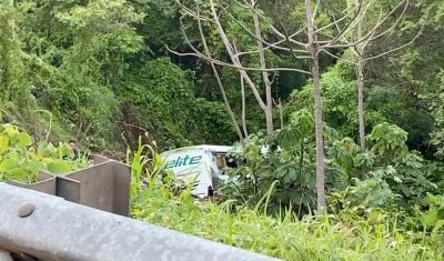 Acidente de ônibus com migrantes deixa 15 mortos no México