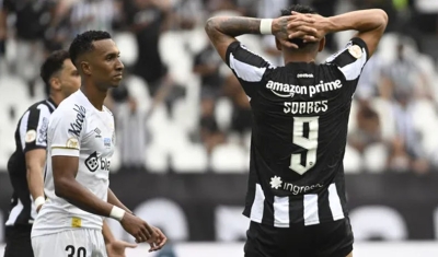 Santos busca empate no fim, respira fora do Z4 e complica Botafogo na briga pelo título do Brasileirão