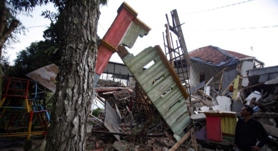 Sobe para 162 o número de mortos após terremoto na Indonésia