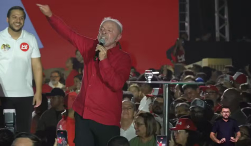 Nunes Marques atende a pedido de Flávio e manda tirar do ar fala de Lula que associa 'tribunal eleitoral' a fraudes
