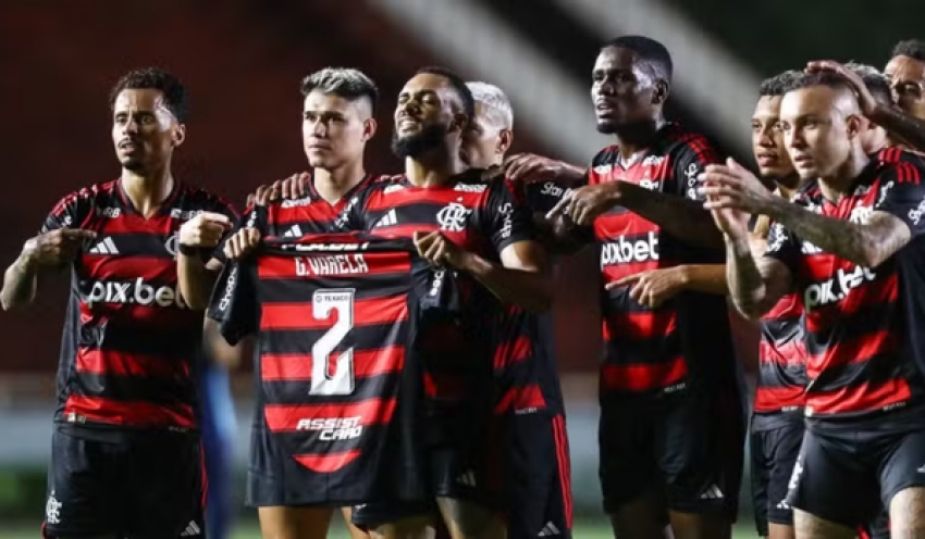 Flamengo poupa titulares e goleia a Portuguesa