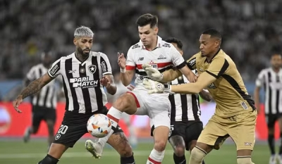 Botafogo pressiona, São Paulo sobrevive, e jogo de ida das quartas de final da Libertadores termina empatado