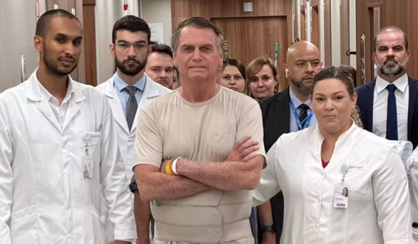 Bolsonaro segue estável, mas não tem previsão de alta hospitalar, diz boletim