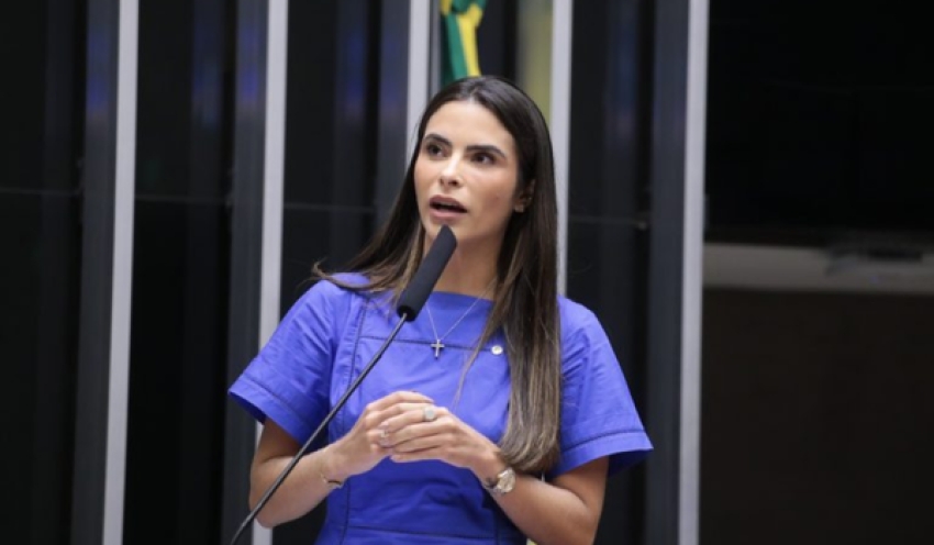 Câmara aprova punição para quem divulgar imagem de nudez gerada por inteligência artificial com fim de constranger