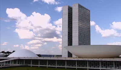 Senado diz ao STF que seguiu procedimento previsto e pede liberação de emendas de comissão