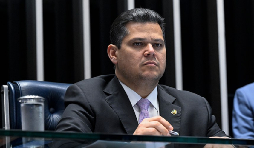 Davi divulga prioridades da pauta, incluindo fim da escala 6 x 1